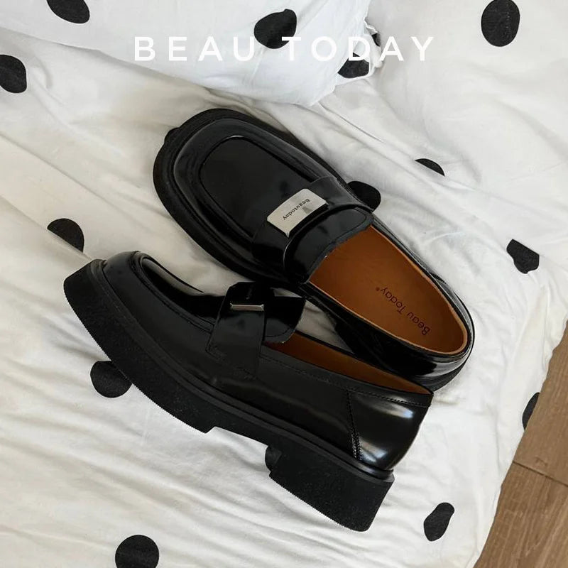 Mocassins Femme BeauToday – Cuir Véritable, Bout Rond & Décor Métal Argenté | Fait Main