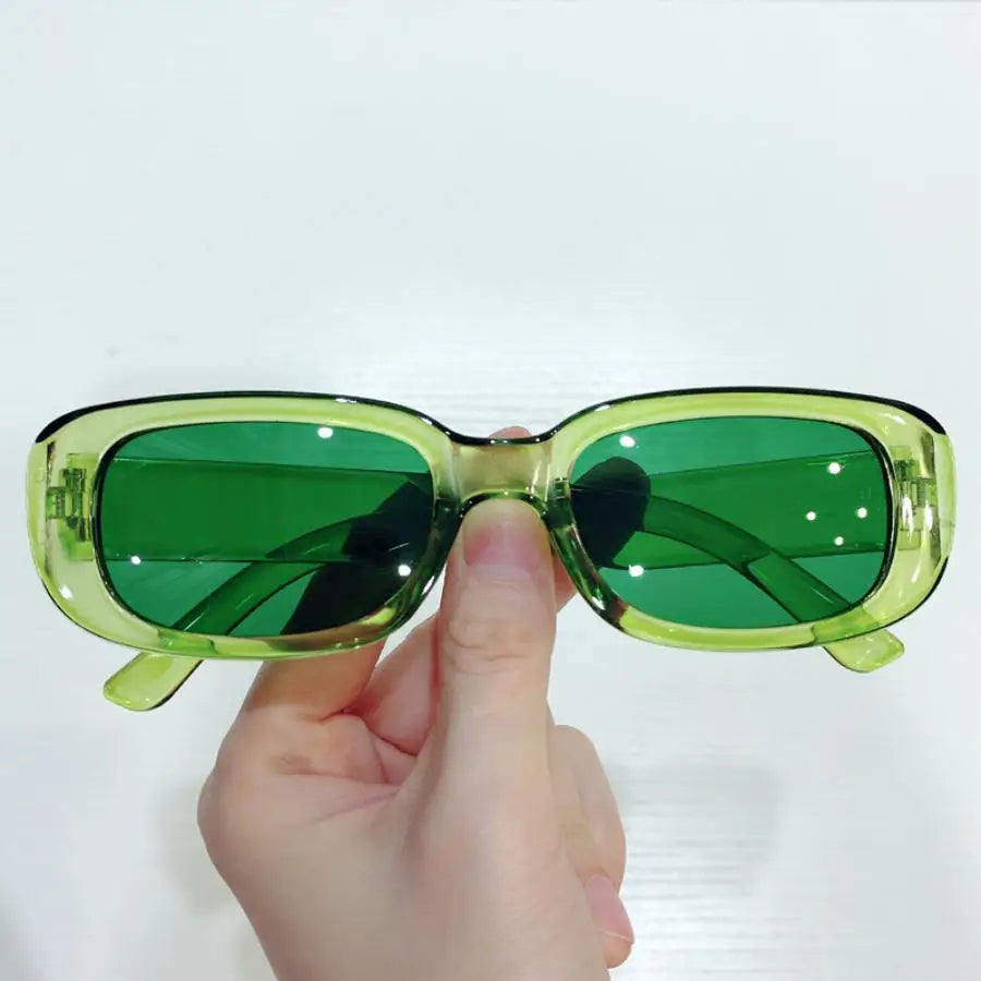 Lot 56 Lunettes de Soleil Rectangle Vintage — Style Designer, Mixte, Toutes Morphologies