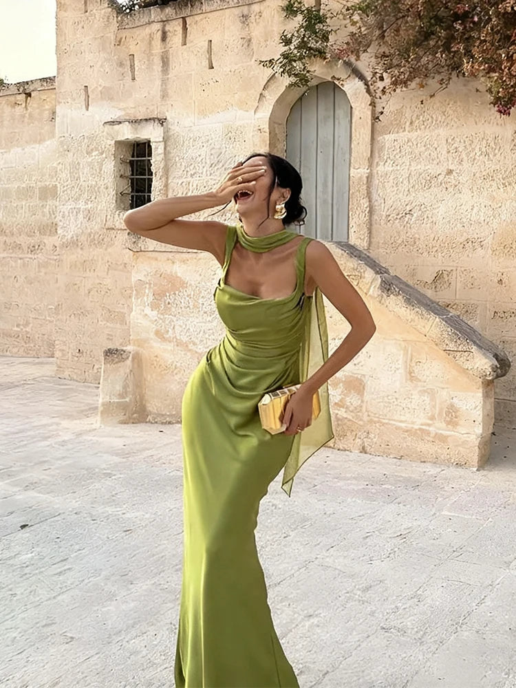 Robe Longue Dos Nu en Satin – Coupe Slim Sirène, Sans Manches, Soirée & Mariage
