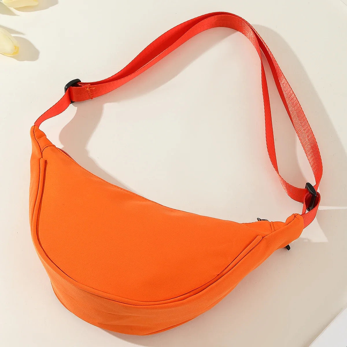 Sac bandoulière mixte en nylon – Léger, spacieux, plusieurs coloris