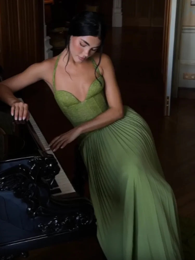 Robe Longue Élégante Femme – Col Halter, Corset & Plissé | Soirée & Mariage Été 2026