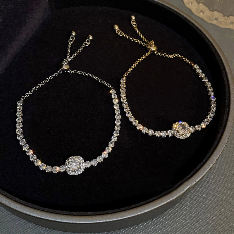 Bracelet Femme Zircon Carré Plaqué Or 18K – Réglable & Strass