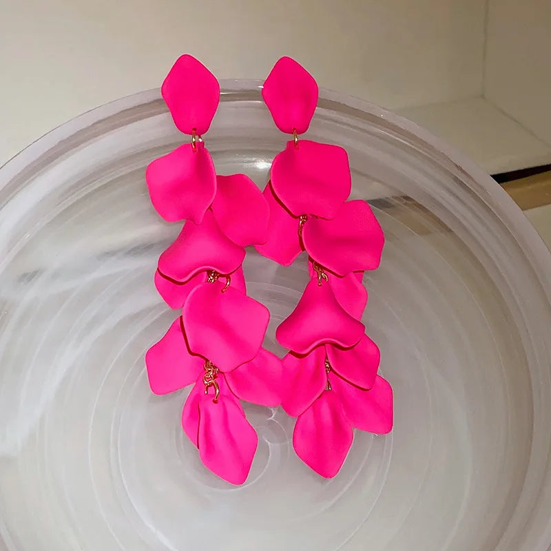 Boucles d'Oreilles Fleurs Multicolores – Pétales & Pompons, Style Tendance