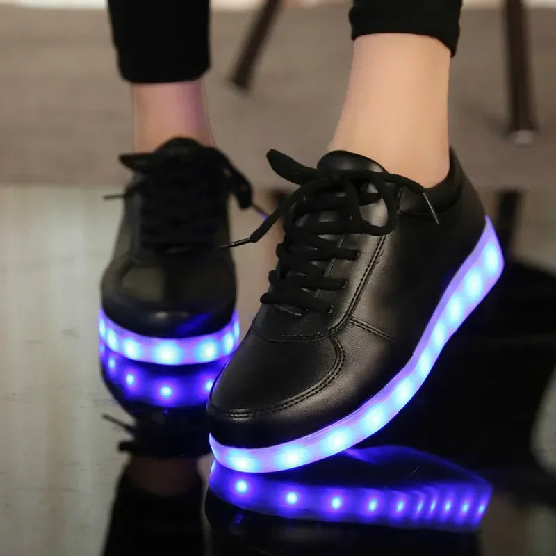 Baskets LED Lumineuses – Chaussures à Lacets Recharge USB Unisexe | Semelle Lumineuse