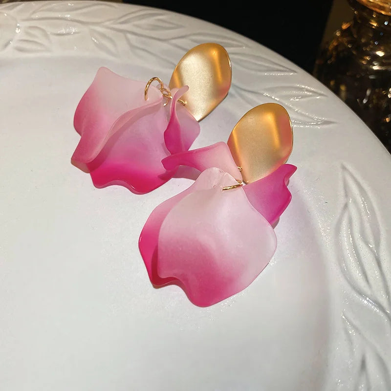 Boucles d'Oreilles Fleurs Multicolores – Pétales & Pompons, Style Tendance