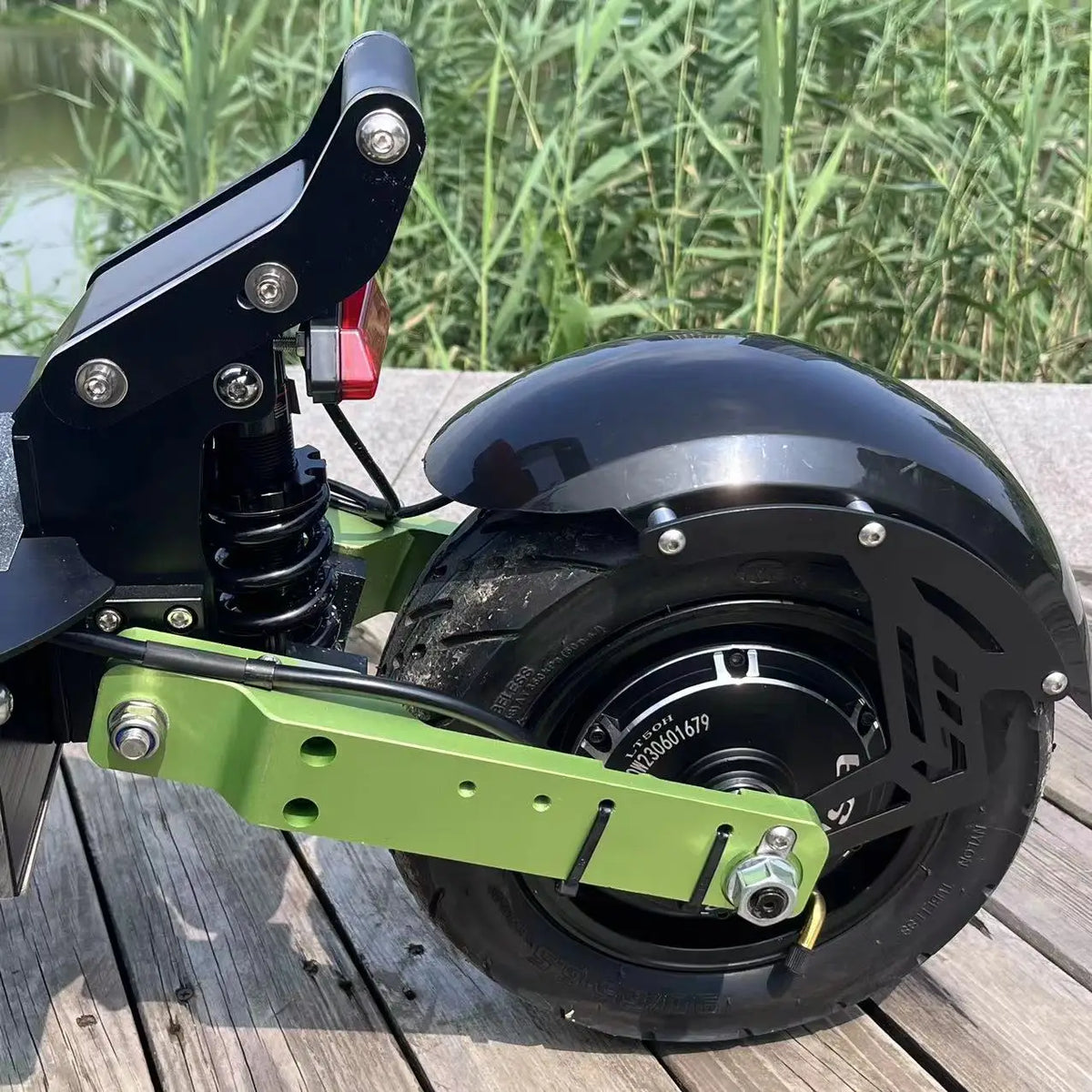 6000W 60V 40Ah 11 Inch Off-Road Tyre Kick Scooter Dual Motors Removable Seat Hydraulic Shock Absorption Folding Electric Scooter