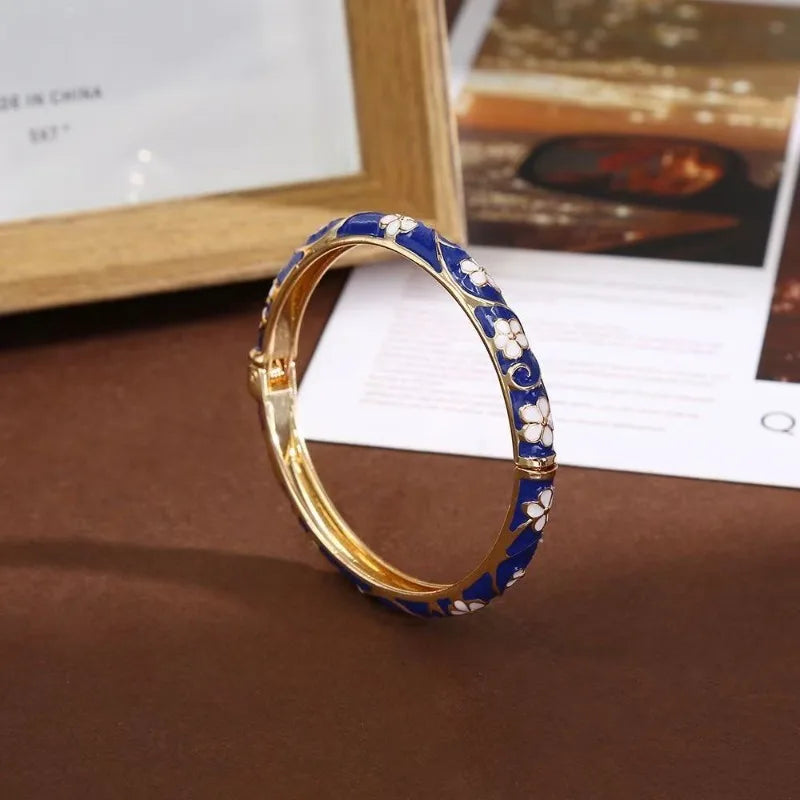 Bracelet Jonc Émail Floral Femme – Ouvert, Style Rétro Doré, Bijou Élégant