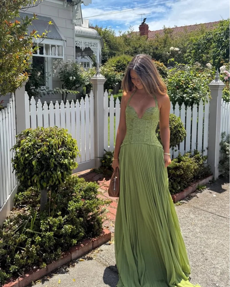 Robe Longue Élégante Femme – Col Halter, Corset & Plissé | Soirée & Mariage Été 2026