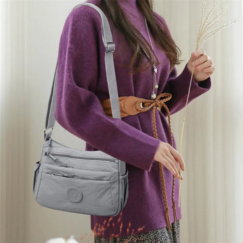 Sac Bandoulière Femme Multi-Poches – Nylon Léger, Casual & Polyvalent
