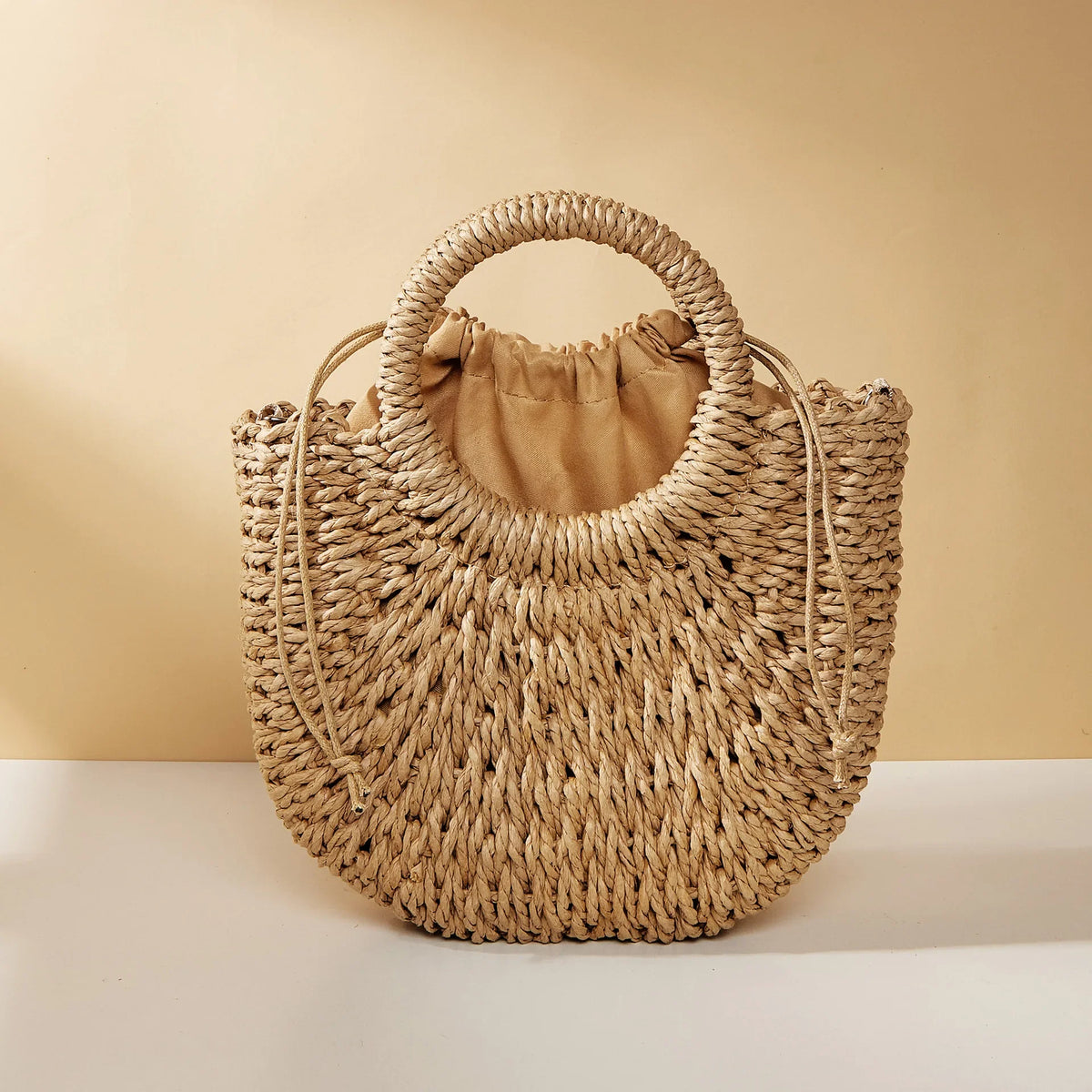 Sac de Plage en Paille Tressée Demi-Lune – Grande Capacité, Bandoulière & Épaule