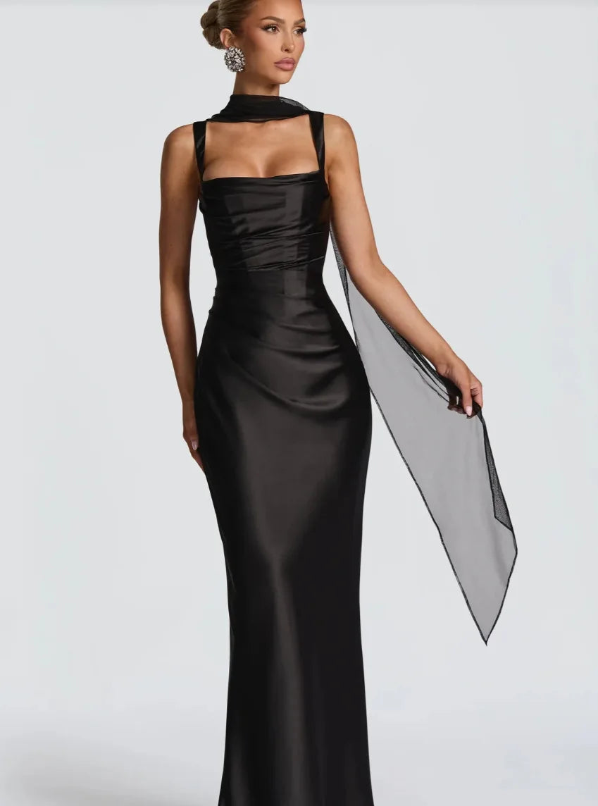 Robe Longue Dos Nu en Satin – Coupe Slim Sirène, Sans Manches, Soirée & Mariage