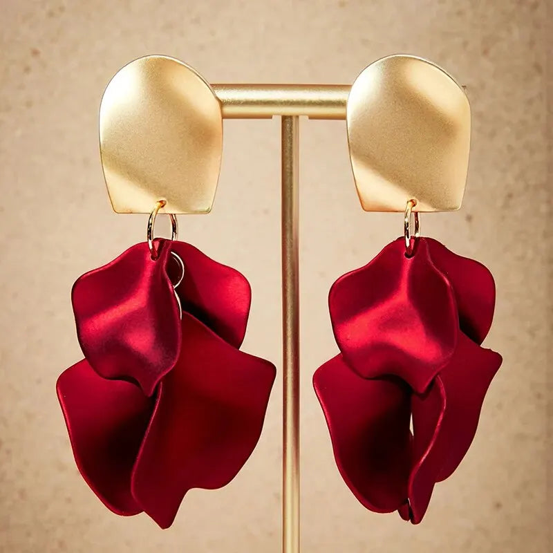 Boucles d'Oreilles Fleurs Multicolores – Pétales & Pompons, Style Tendance