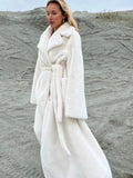Manteau Long en Fausse Fourrure Femme – Coupe Ample, Col Rabattu, Luxe Streetwear Hiver 2025