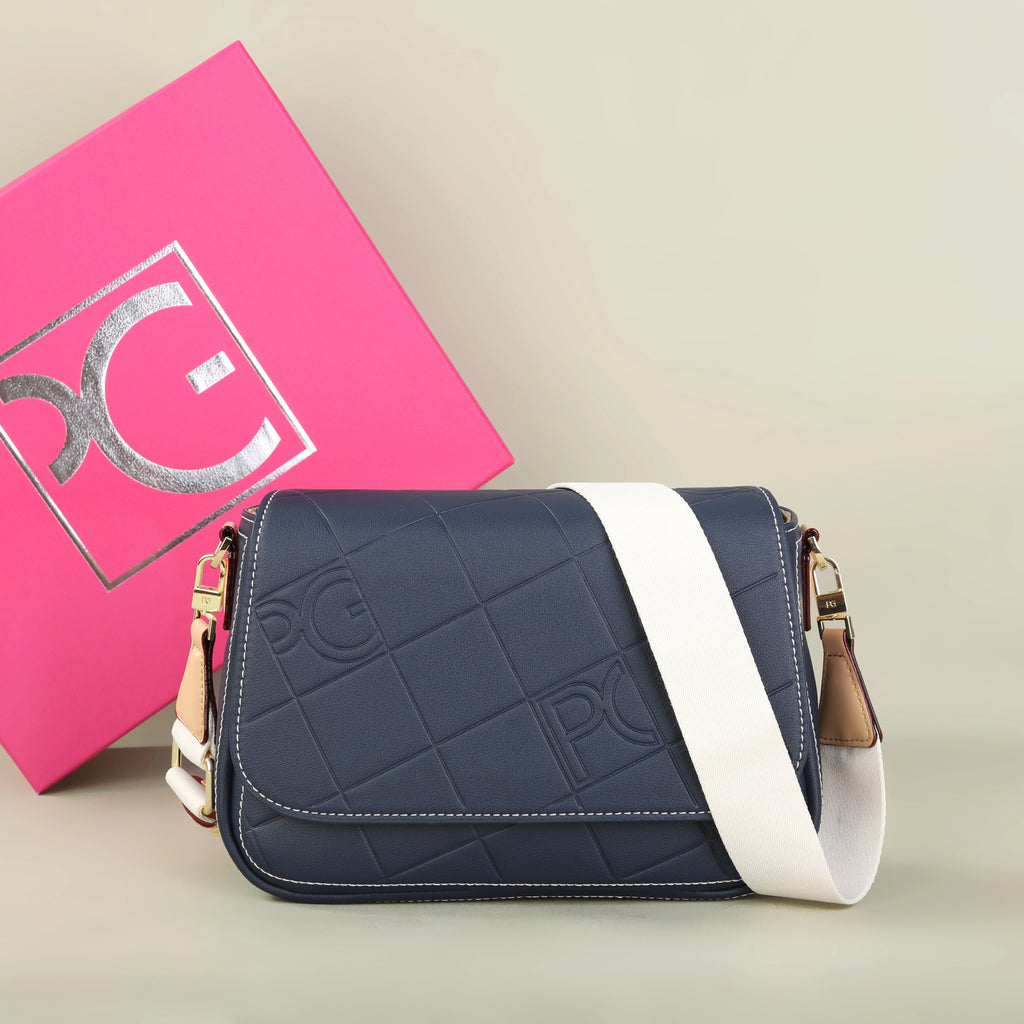 PATSY PG GARIS Classic Retro Women's New Shoulder Bag Leather Material Multi Functional Old School Design Classic Crossbody Bag