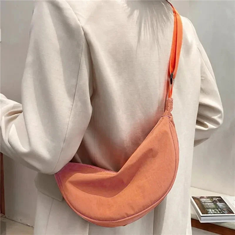 Sac bandoulière mixte en nylon – Léger, spacieux, plusieurs coloris