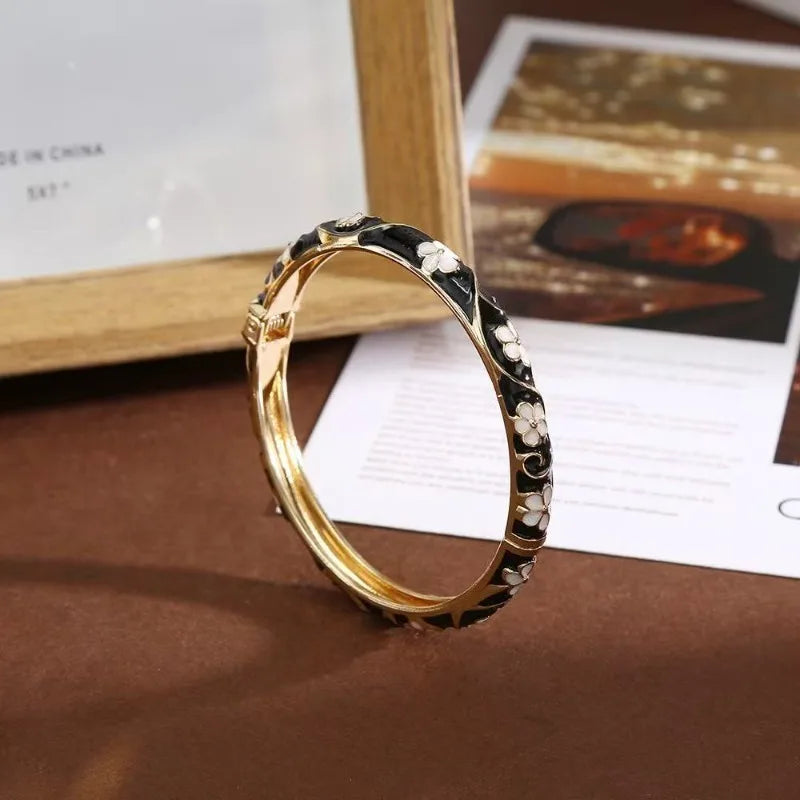 Bracelet Jonc Émail Floral Femme – Ouvert, Style Rétro Doré, Bijou Élégant