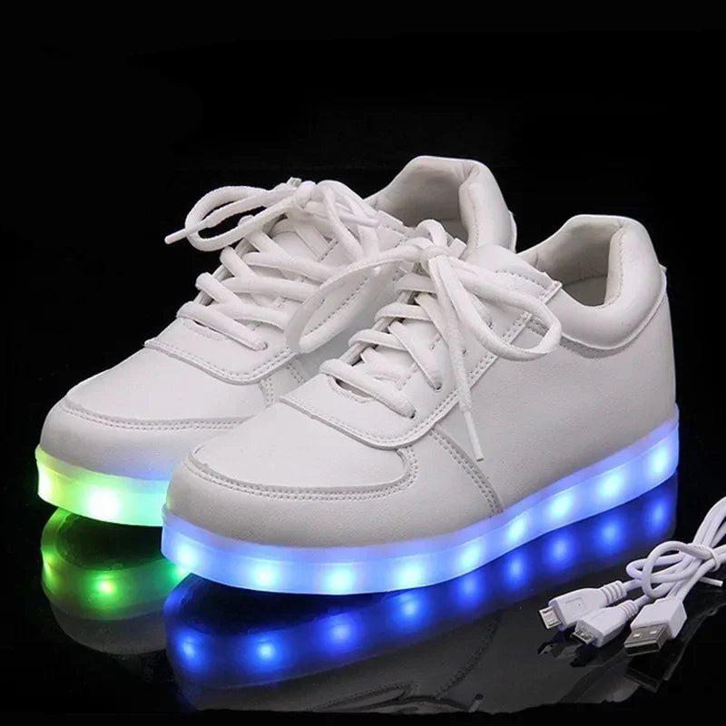 Baskets LED Lumineuses – Chaussures à Lacets Recharge USB Unisexe | Semelle Lumineuse