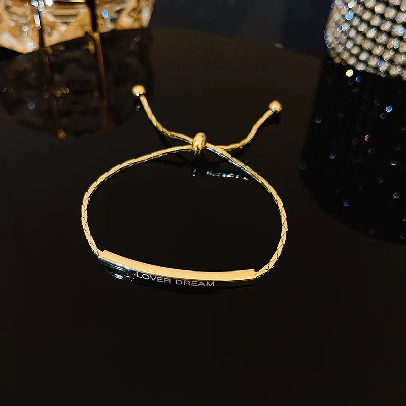 Bracelet Femme Zircon Carré Plaqué Or 18K – Réglable & Strass