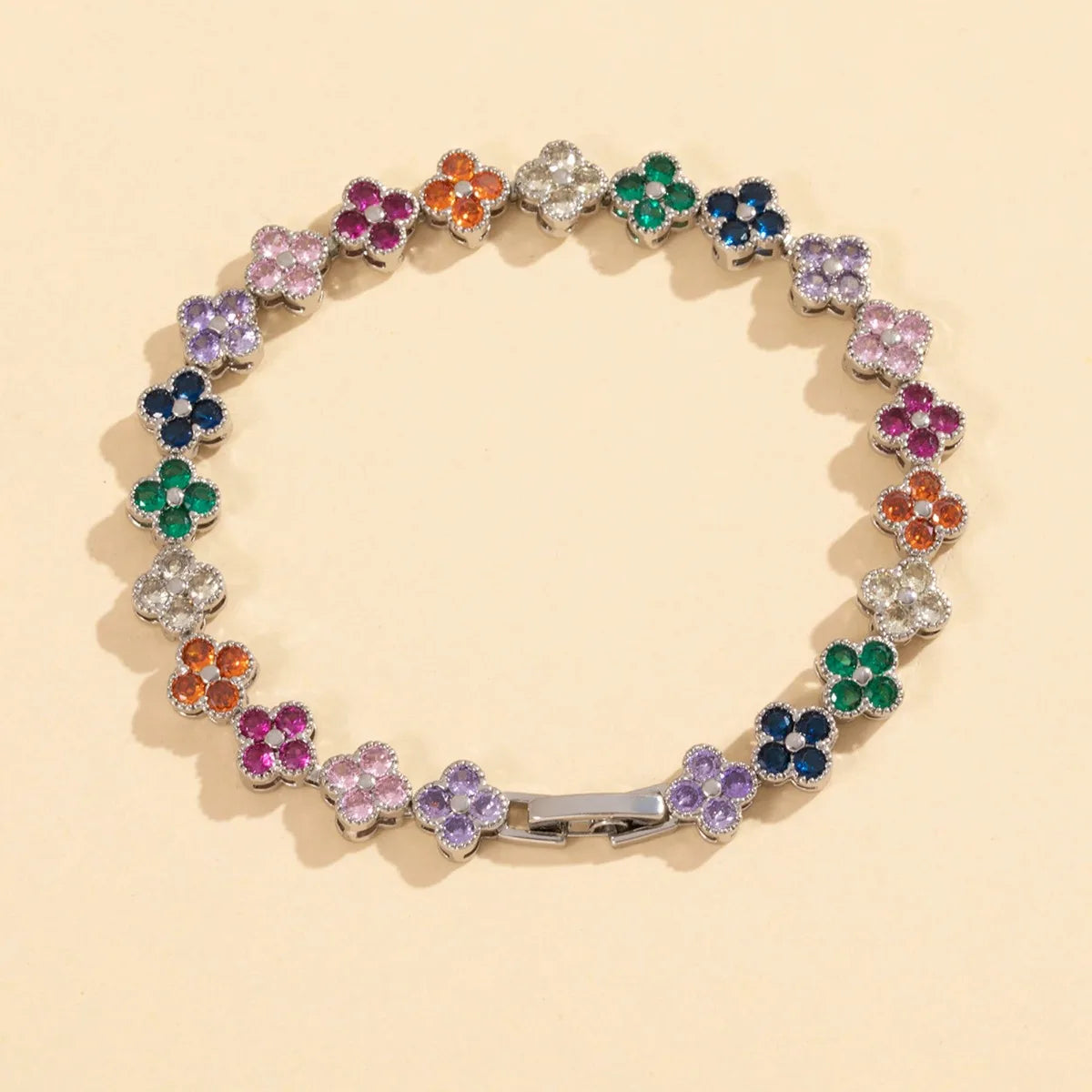 Bracelet Femme Fleur Porte-Bonheur Zircon – Style Chic & Élégant