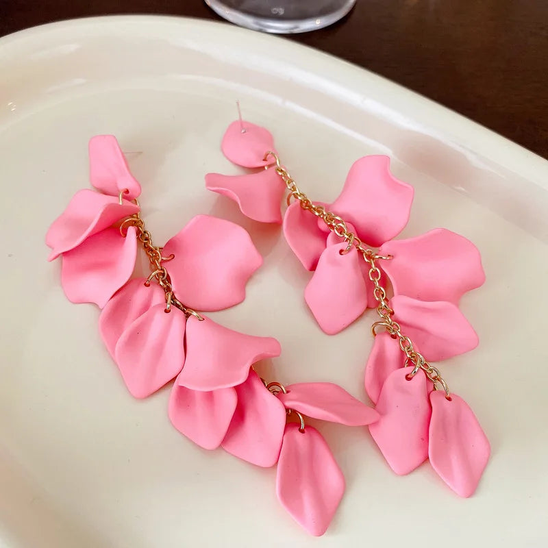 Boucles d'Oreilles Fleurs Multicolores – Pétales & Pompons, Style Tendance