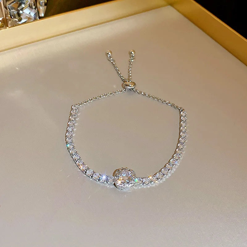 Bracelet Femme Zircon Carré Plaqué Or 18K – Réglable & Strass