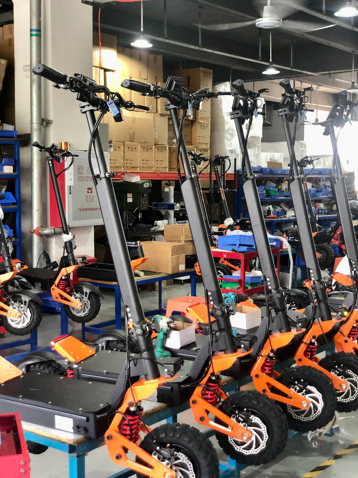 Trottinette Électrique TOURSOR X5 11" – Double Moteur 6000W, 85 km/h, 120 km d'Autonomie, Tout-Terrain Pliable