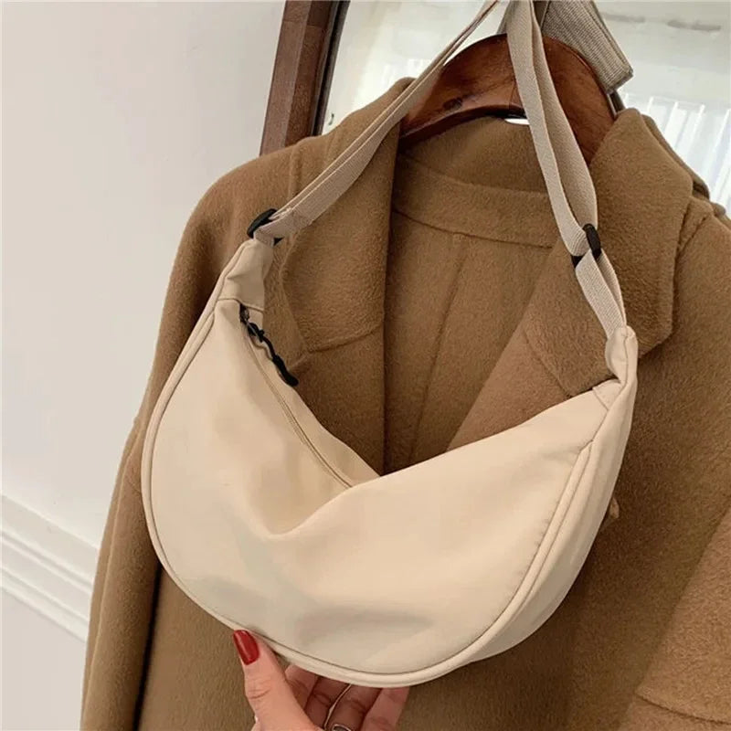 Sac bandoulière mixte en nylon – Léger, spacieux, plusieurs coloris