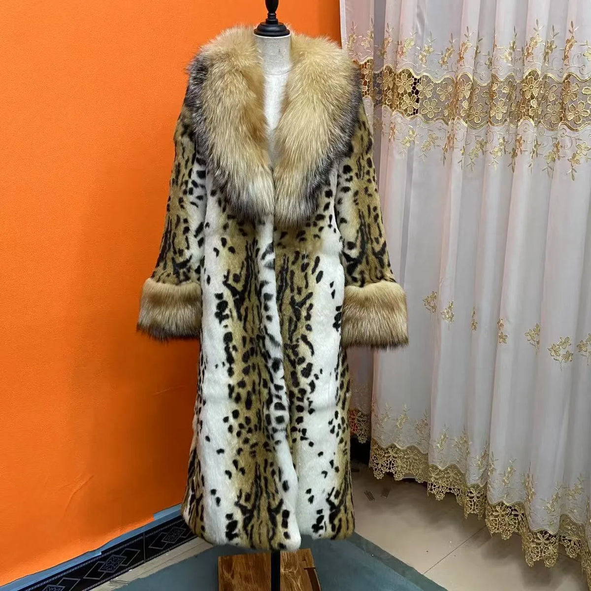 FURTJY – Manteau Femme Fourrure Naturelle de Lapin & Renard, Col Revers, Style Streetwear Chaud Hiver 2025