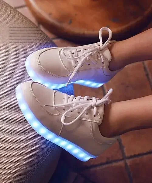 Baskets LED Lumineuses – Chaussures à Lacets Recharge USB Unisexe | Semelle Lumineuse