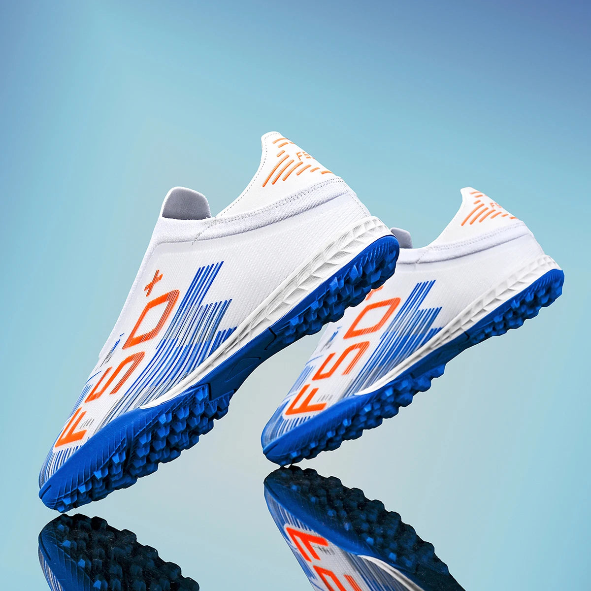 Professional TF Soccer cleats Textured PU Upper High Friction Rubber Stud Anti-slip Boost Turf Players Ball Control